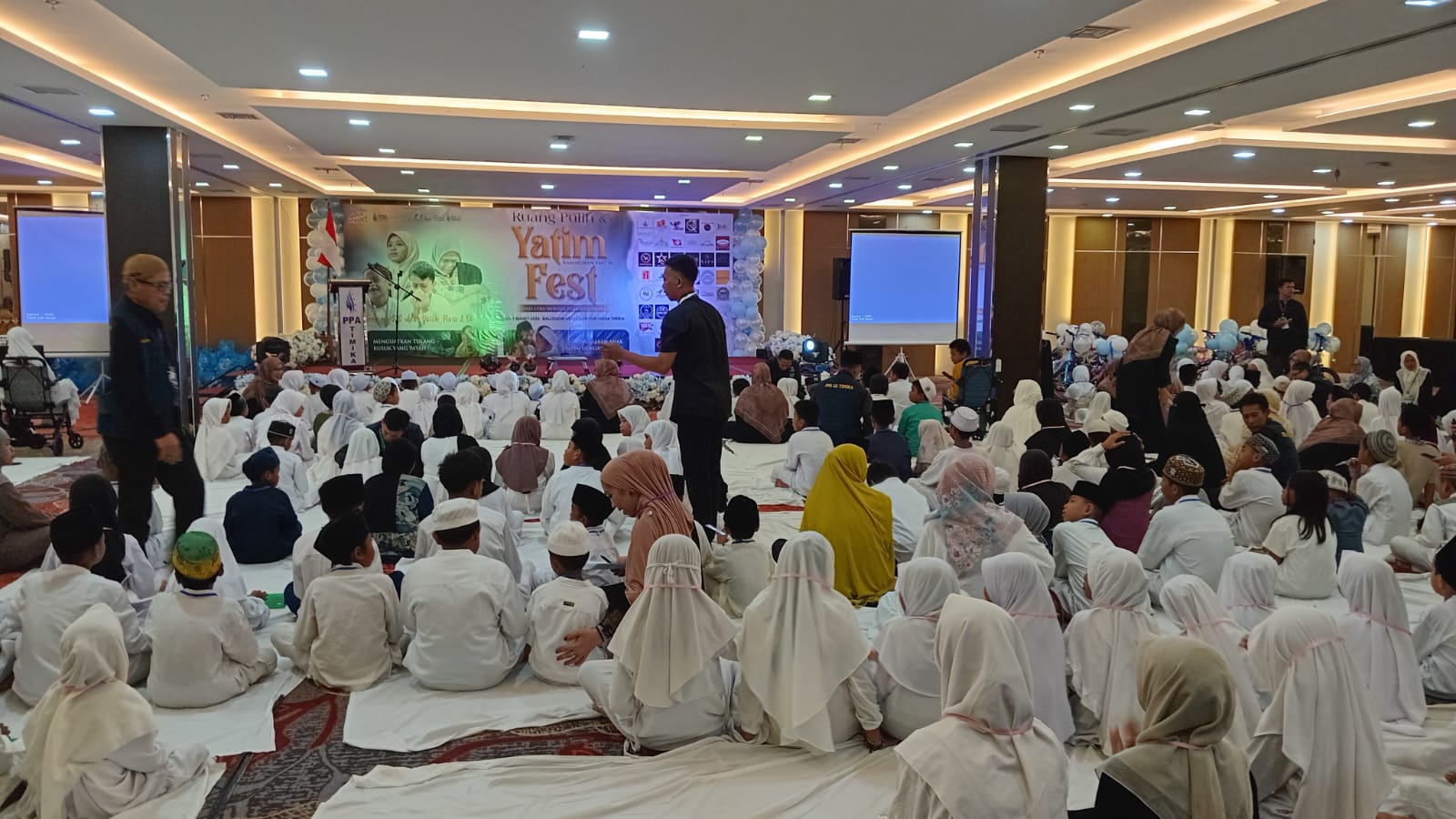 PPA LC Timika Hadirkan Cahaya untuk Anak-anak Yatim