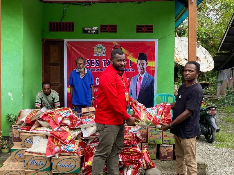 Temui Warga Cendrawasih, Konstituen Titip Keluhan Mendasar ke Legislator PDI Perjuangan Simson Gujangge