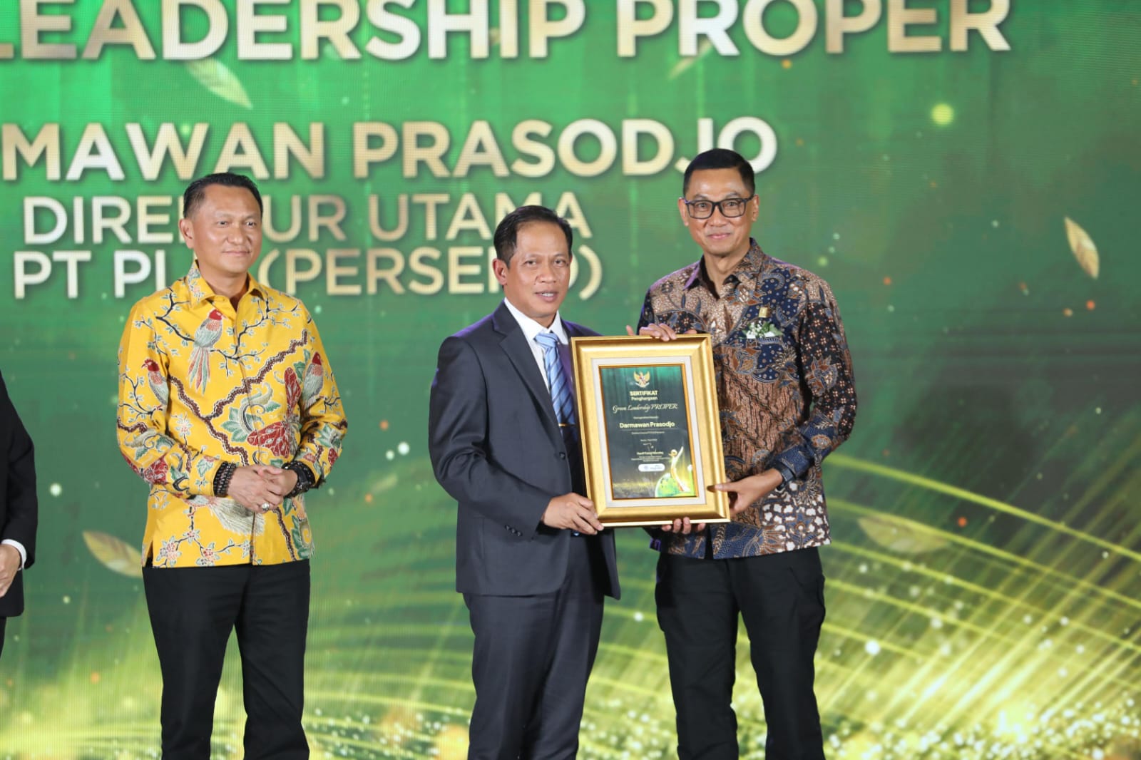 PLN Bersinar di PROPER 2025: Dirut Darmawan Prasodjo Raih Green Leadership