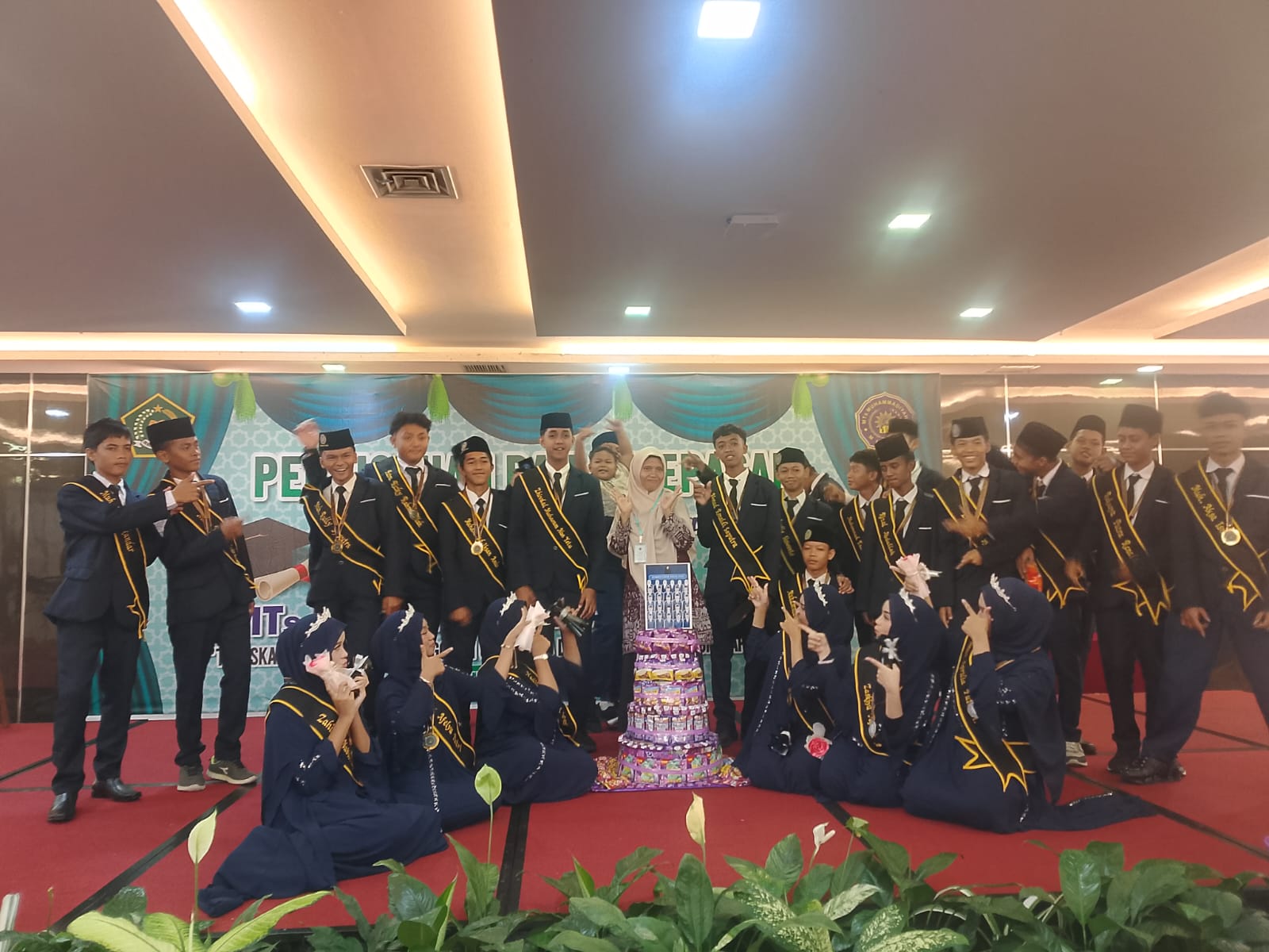 MTs Muhammadiyah 2 Mimika Gelar Perpisahan dan Penamatan Perdana