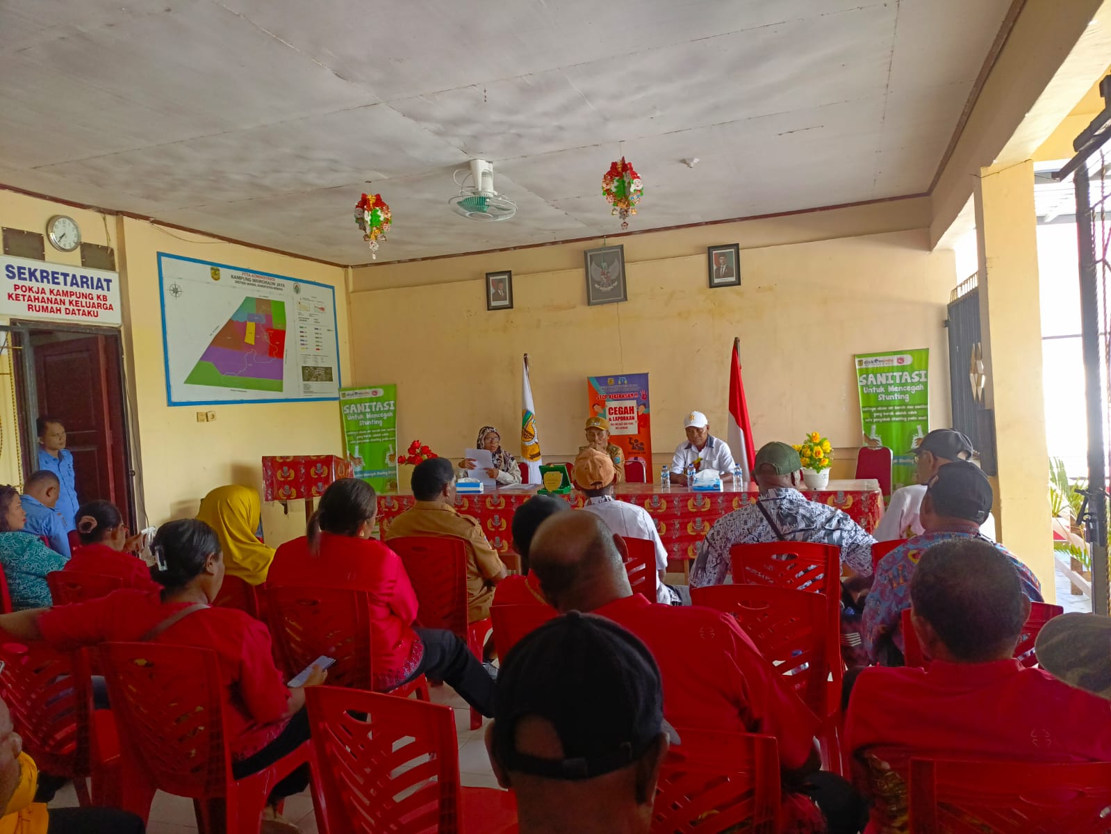 Pemerintah Kampung Mawokau Jaya Gelar Pertemuan Bersama Warga, Bahas Kebijakan Baru Hingga Dana Desa 2026