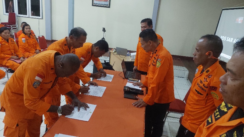 Komitmen Pelayanan Prima, SAR Timika Teken Pakta Integritas Bersama