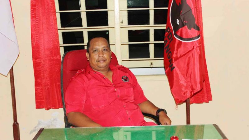 Mantan Pesepakbola dan Wartawan, Berkomitmen Memajukan Mimika