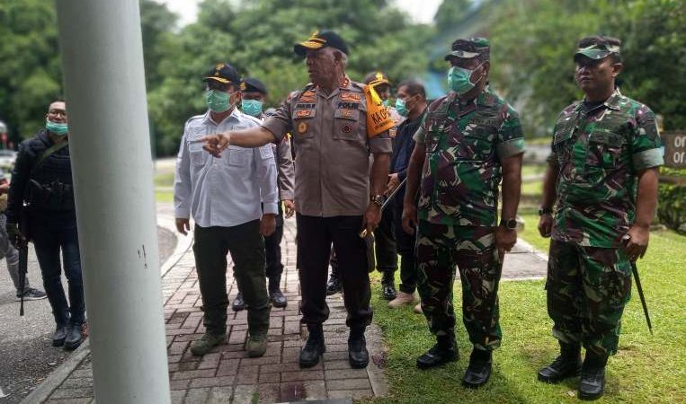 Kapolda Papua dan Pangdam Tinjau TKP Penembakan Oleh KKB di Kuala Kencana