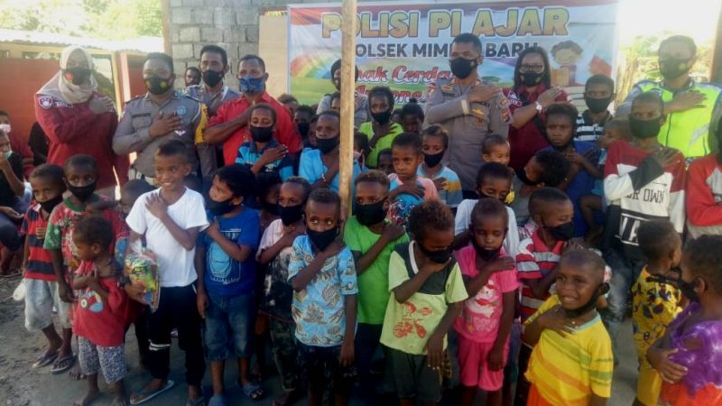 Peduli Pendidikan di Masa Pandemi Covid-19, Kapolsek Miru AKP Dion Pimpin Giat Pi Ajar