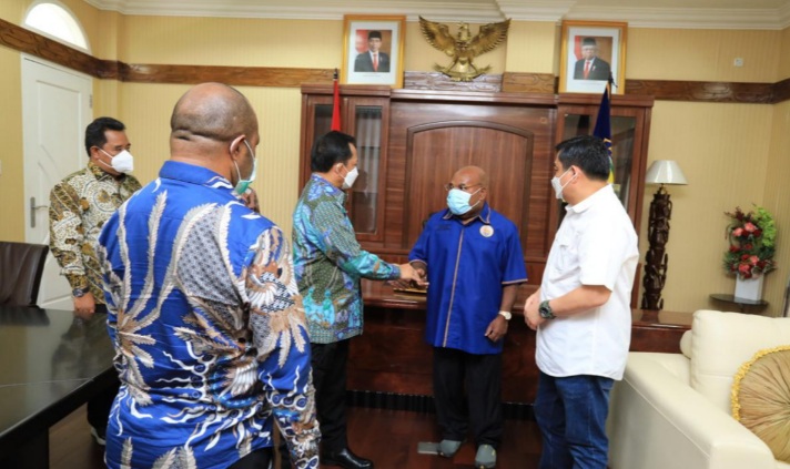 Bertemu Mendagri, Gubernur Enembe Sampaikan PON Harus Sukses