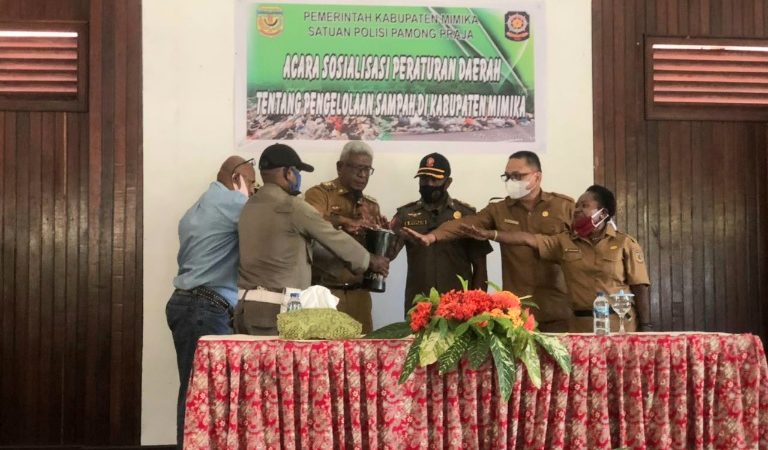 Wabup Tegaskan Kelurahan Kebun Sirih Harus Bebas Sampah Dalam Tiga Bulan