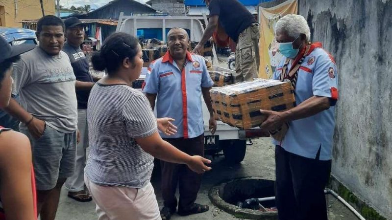 Sebagai Bentuk Kepedulian, IKPPM Serahkan Bantuan Bagi Korban Bencana NTT