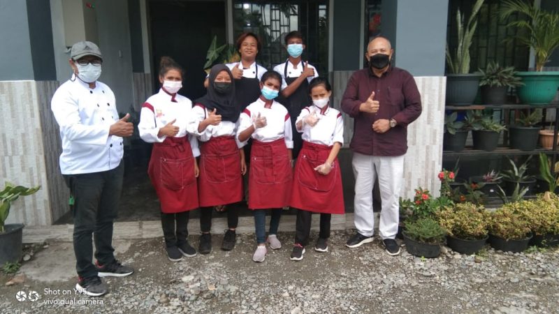 Waket II DPRD Jhon Thie, Kunjungi SMK Filadelfia Sekolah Tataboga Lahirkan Enterpreneur