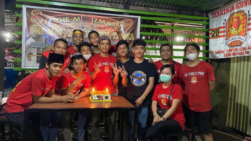 Perayaan HUT ke 3, The Maczman Korwil Timika Berbagi Takjil dan Buka Puasa Bersama