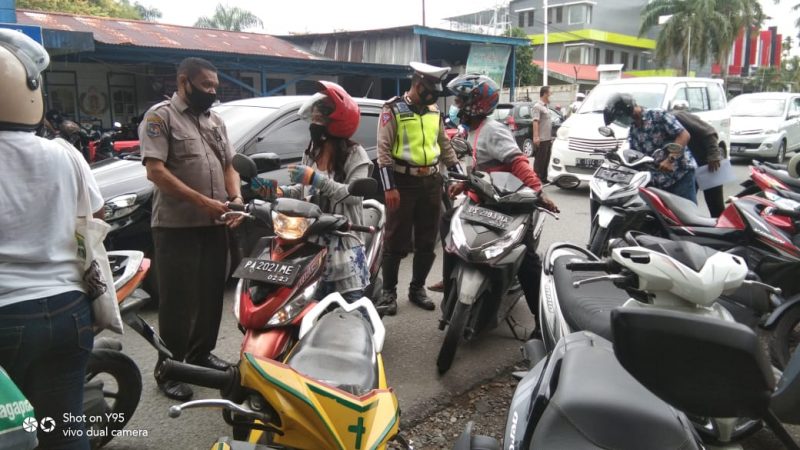 16 Kendaraan Terjaring Dalam Razia Pajak Kendaraan Oleh Satlantas dan Samsat Timika
