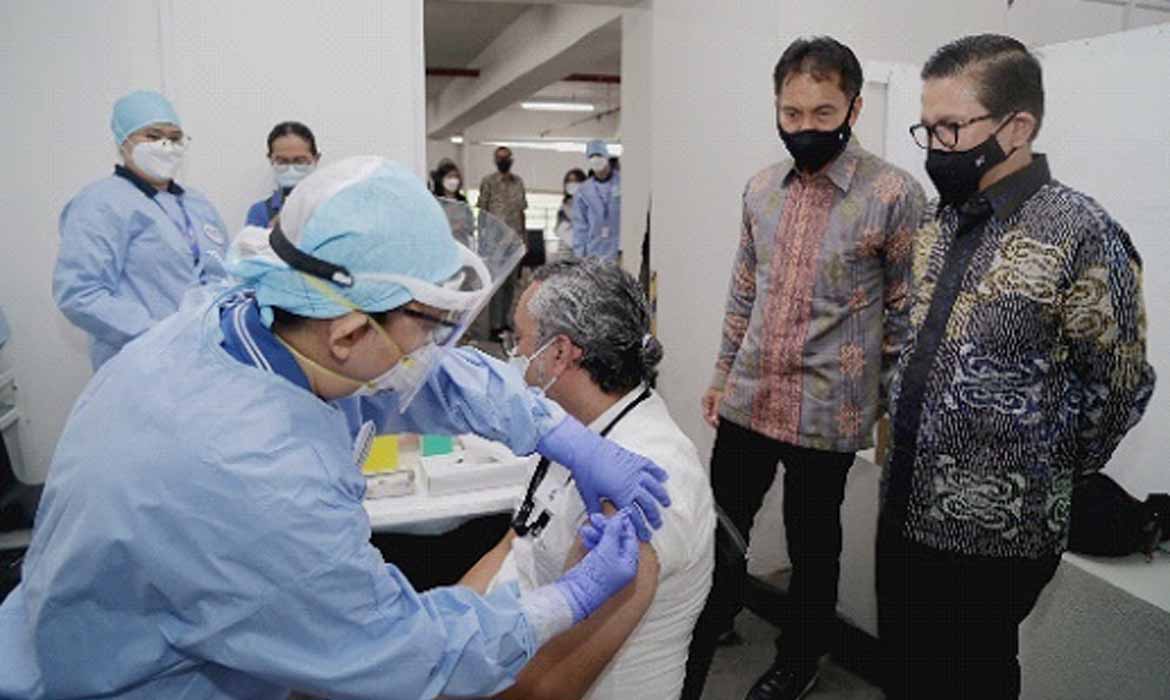 PT Freeport Indonesia Memulai Vaksinasi Karyawan dan Keluarganya