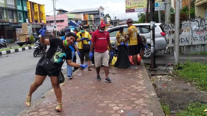 Persemi Allstar – Freeport Old Star Ramaikan Giat Bersih Kota Timika Dalam Rangka Hari Lingkungan Hidup 2021