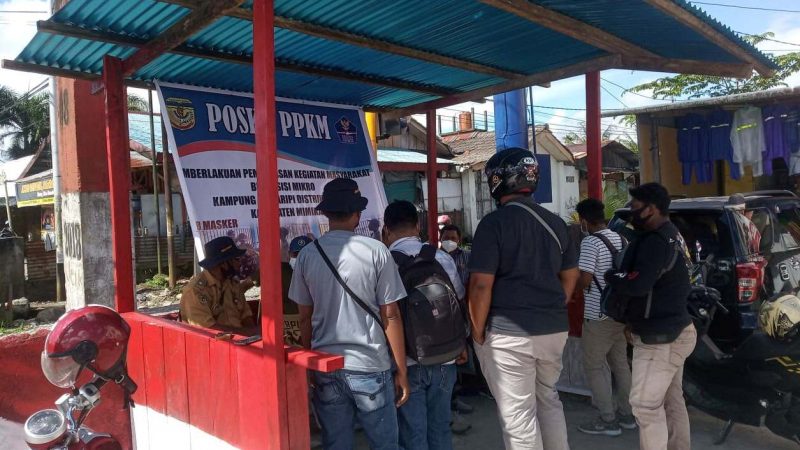 Dukung PPKM dan Terciptanya Kamtibmas, Kampung Nawaripi Terus Bangun Pos di Beberapa RT