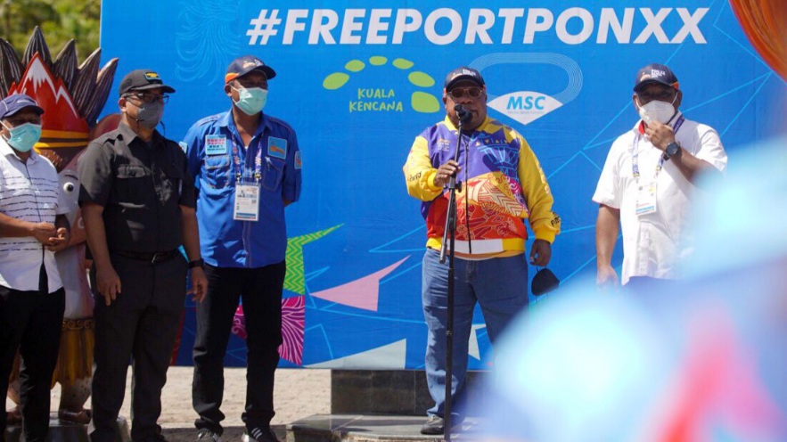 Lepas Kirab Api PON, Bupati Mimika: Kita Tunjukkan Papua Bisa Jadi Tuan Rumah