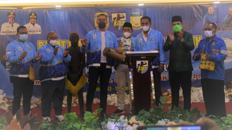 BERITA FOTO : KETUM DPP KNPI NOER FAJRIANSYAH BUKA RAPIMPURDA XV DPD KNPI PAPUA – FOTOGRAFER DAVID LALANG