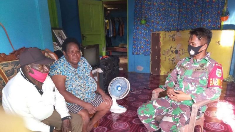 Kelurahan Kamoro Jaya Jadi Sasaran Komsos Babinsan Koramil Kota Timika