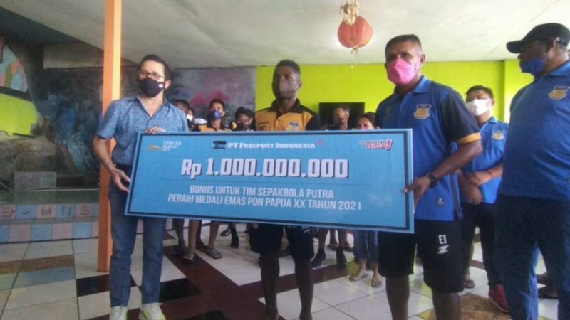PT Freeport Berikan Bonus Rp 1 Miliar Untuk Sepakbola Papua