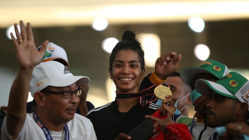 Alvin Tehupelory Pelari Asal Maluku Juarai Lari 400 Meter Gawang Putri