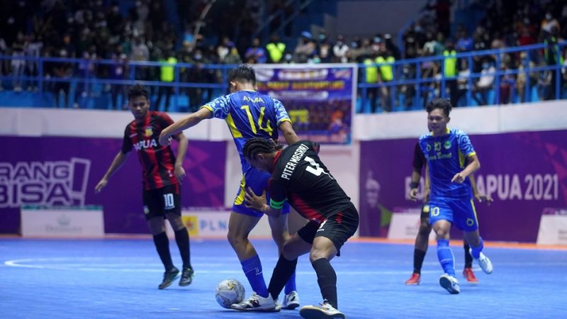 BERITA FOTO : FUTSAL PAPUA SABET EMAS CABUR FUTSAL KALAHKAN JABAR 4-2