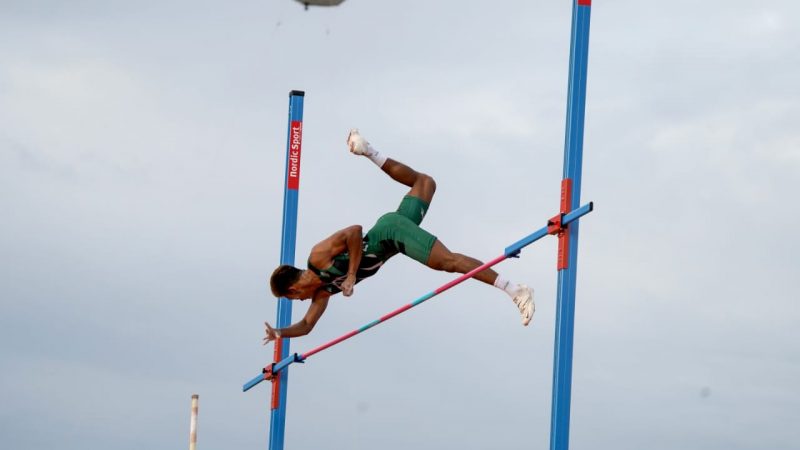 Teuku Tegar Abadi Pecahkan Rekor Lompat Galah