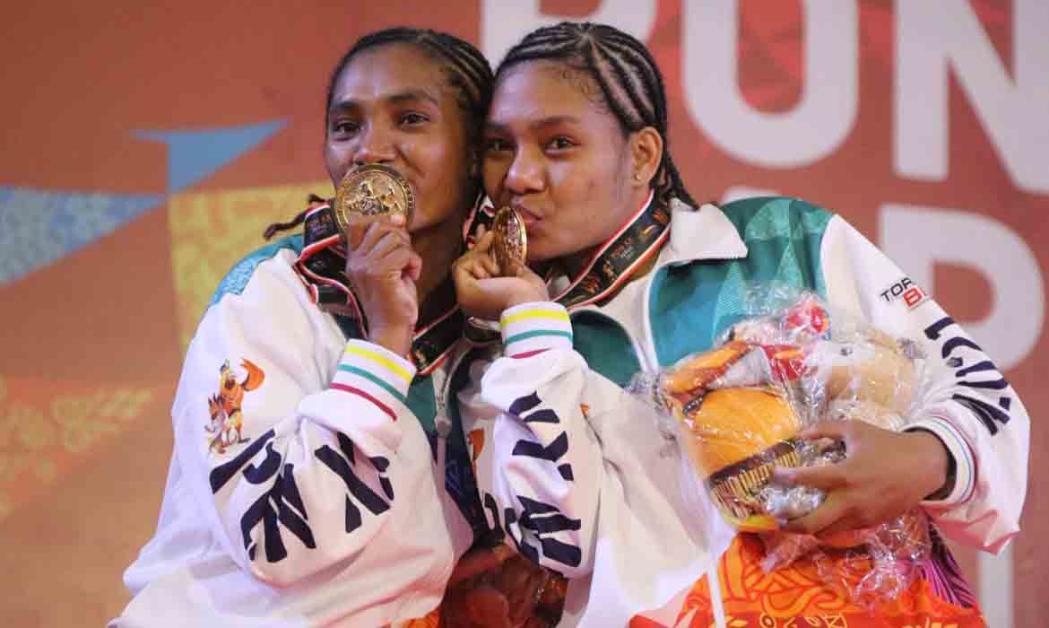 Dua Bripda Papua unjuk diri di Laga Cabor Judo PON XX Tahun 2021