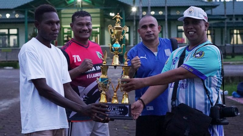 Turnamen Perpisahan Dengan Tirsan Maury, Bank Papua Tampil Sebagai Juara