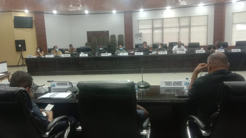 RDP Dewan Bahas Soal Kelangkaan BBM Ditunda Karena Kepala Jober Pertamina Timika Tak Hadir