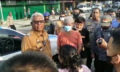 Wabup John Kunjungi Lokasi Kebakaran di Jalan Budi Utomo