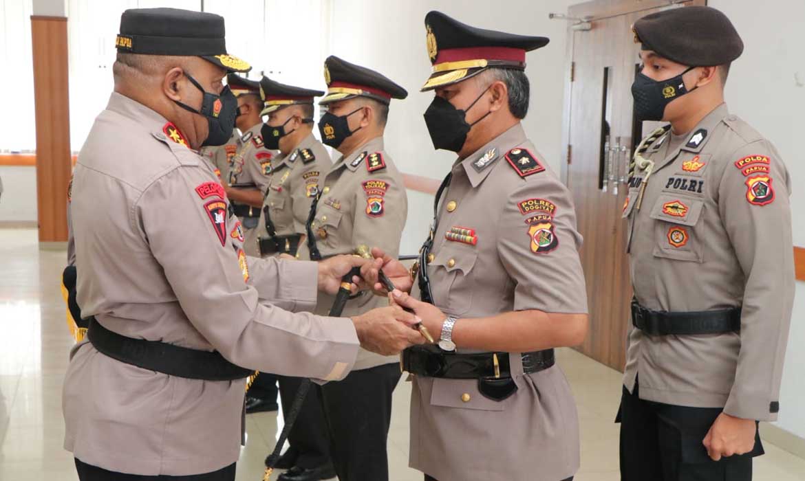Kapolda Papua Pimpin Sertijab Tiga Pejabat Utama dan Empat Kapolres Jajaran