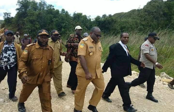 Mantan DPR Paniai Akulian Nakapa, Apresiasi Kinerja Bupati Paniai