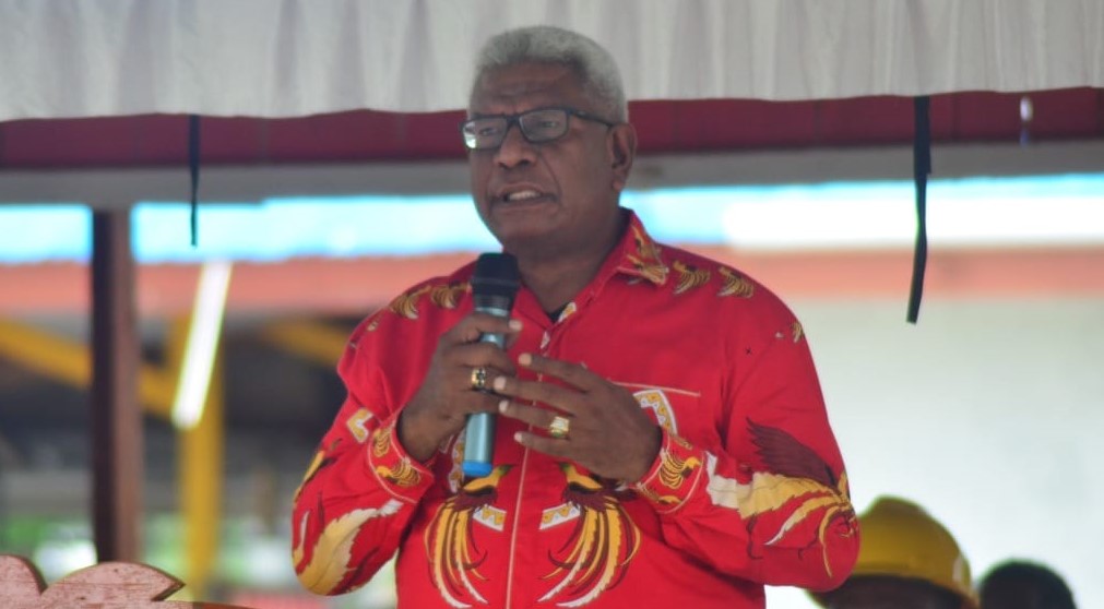 Bantah Isu Tunjangan Nakes Dipangkas Jika Terpilih, John Rettob : Justru Akan Ditingkatkan