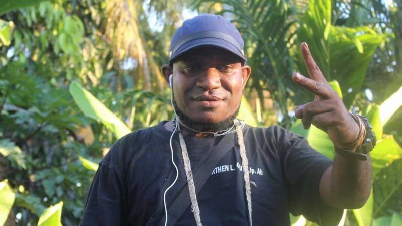 Marthen Luther Yogi Pimpin PBVSI Kabupaten Nabire