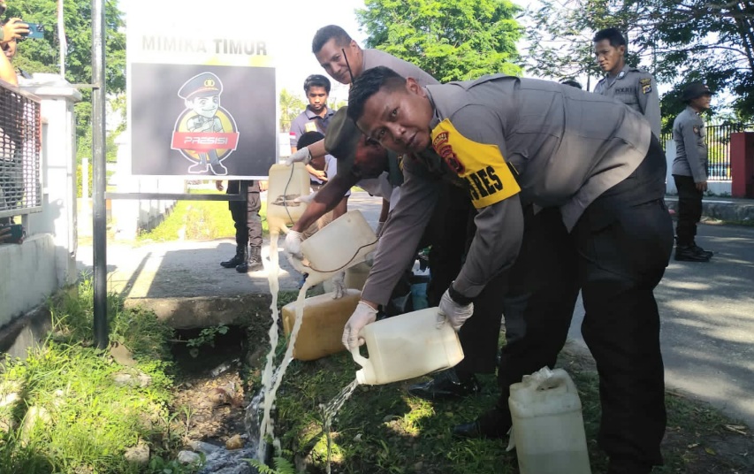 Miras Lokal Gunakan Bahan Berbahaya, Masyarakat Dihimbau Tidak Membeli dan Mengkonsumsi