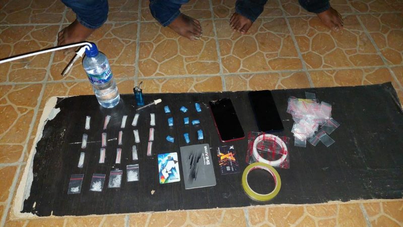Dua Orang Ini Berhasil Ditangkap Sat Narkoba Polres Mimika Karena Kepemilikan Narkotika Jenis Sabu
