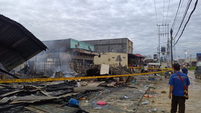 Polisi Tangani Kasus Kebakaran 5 Unit Kios dan 2 Unit Ruko di Koya Barat