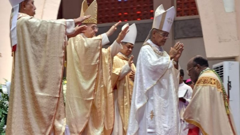 Uskup Papua Pertama, Mgr Yanuarius Matopai You Hari Ini Jabat Uskup Jayapura