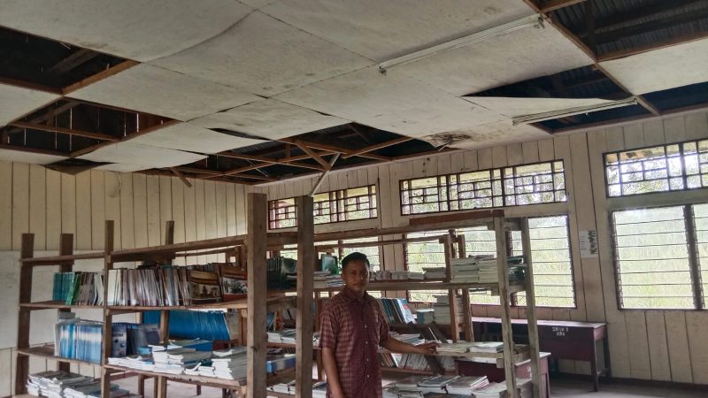 Koleksi Buku Masih Minim Perpustakaan SMA N 3 Kokonao Butuh Perhatian Pemerintah