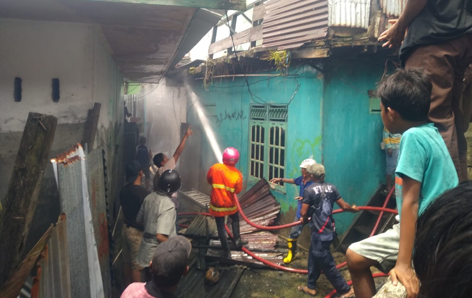 Sejumlah Rumah di Jalan Seroja Terbakar