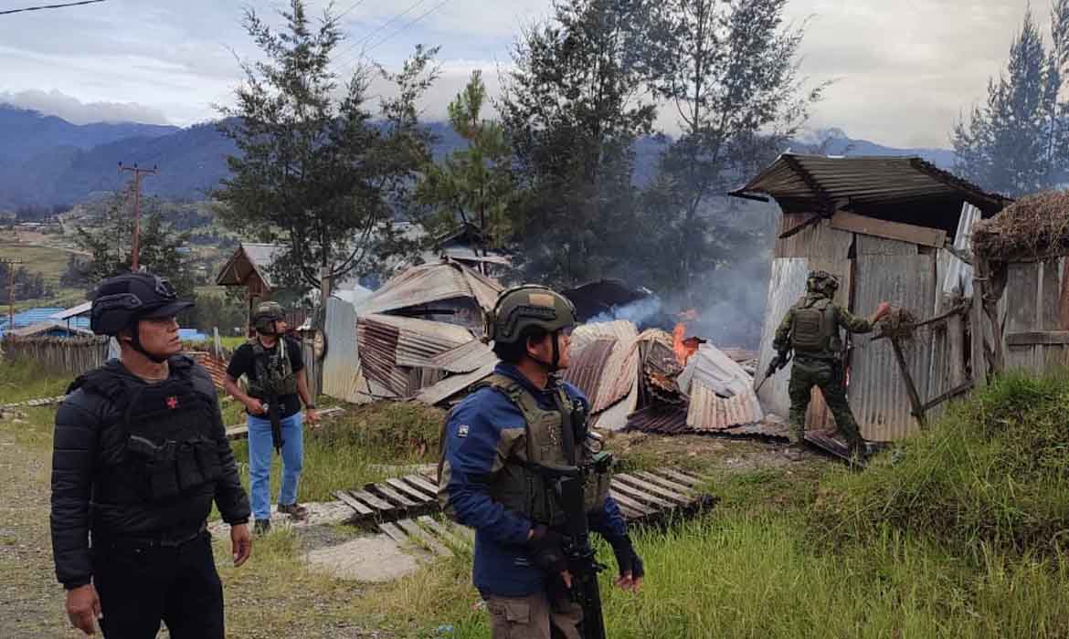 Dua Rumah di Puncak Hangus Terbakar