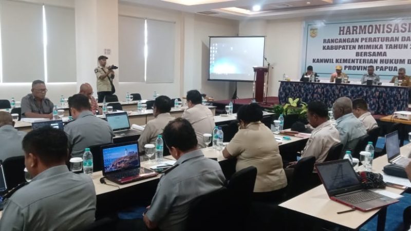 Eksekutif dan Legislatif Lakukan Harmonisasi Raperda Tahun 2023 Melibatkan Kemenhukam Papua