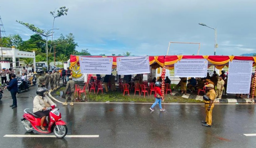 Solidaritas ASN OAP Kosongkan Kantor Bupati Mimika Minta Gubernur Datang Selesaikan Masalah