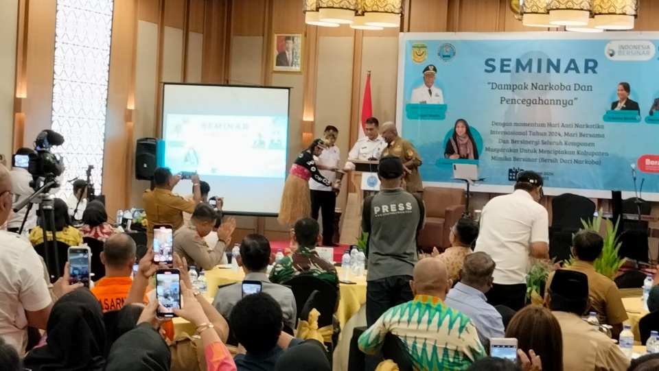 Bupati John Rettob : Waspada ! Narkoba Menyasar Kaum Milenial
