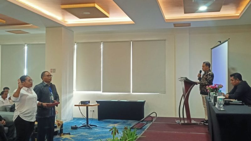 KPU Mimika Lantik Satu Anggota PPD dan 149 PPS, Masa Kerja Sampai Januari 2025