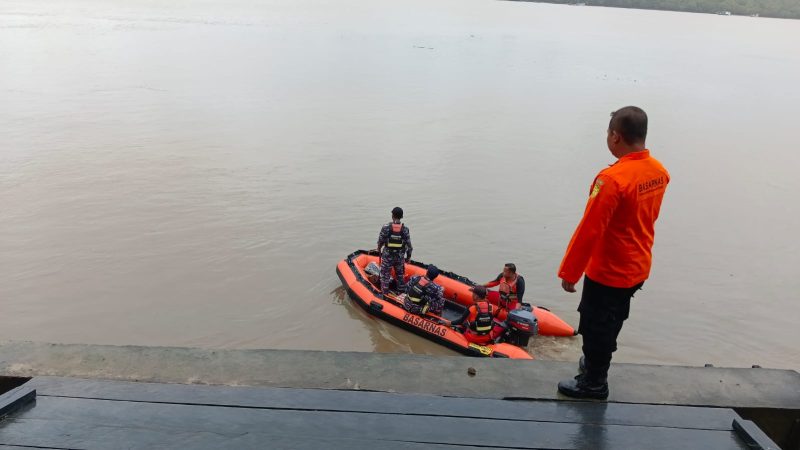 Penjaring Ikan Tenggelam di Perairan Uwus Asmat, Tim SAR Lakukan Pencarian 