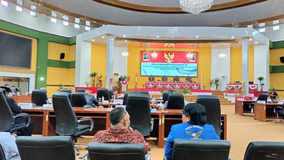 Berikut Pandangan Umum Fraksi-Fraksi DPRD Mimika Terhadap Ranperda Non APBD Tahun 2024