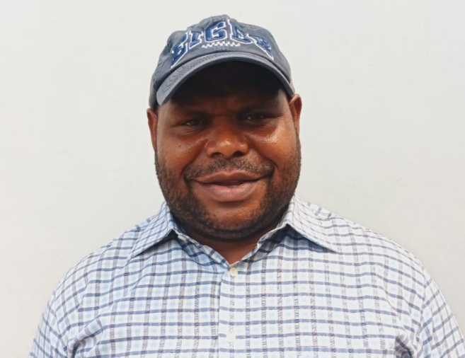 Alex Tsenawatme : Pembangunan Pabrik Semen dan Keramik Bisa Berdampak Positif