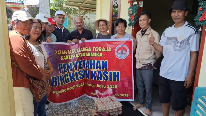Panitia Natal IKT Mimika 2024 Serahkan 189 Paket Bingkisan Kasih