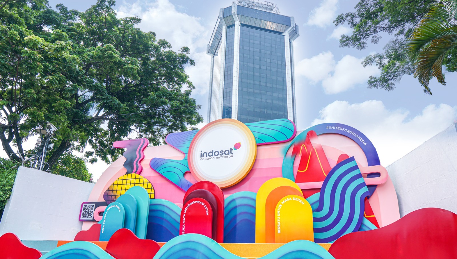 Indosat Ooredoo Hutchison Catatkan Kinerja Unggul di 2024, Laba Bersih Tumbuh 38,1% dan Peningkatan EBITDA 10,2%