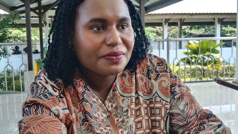 Ester Tsenawatme diusulkan Poksus Jadi Wakil Ketua III DPRK Mimika